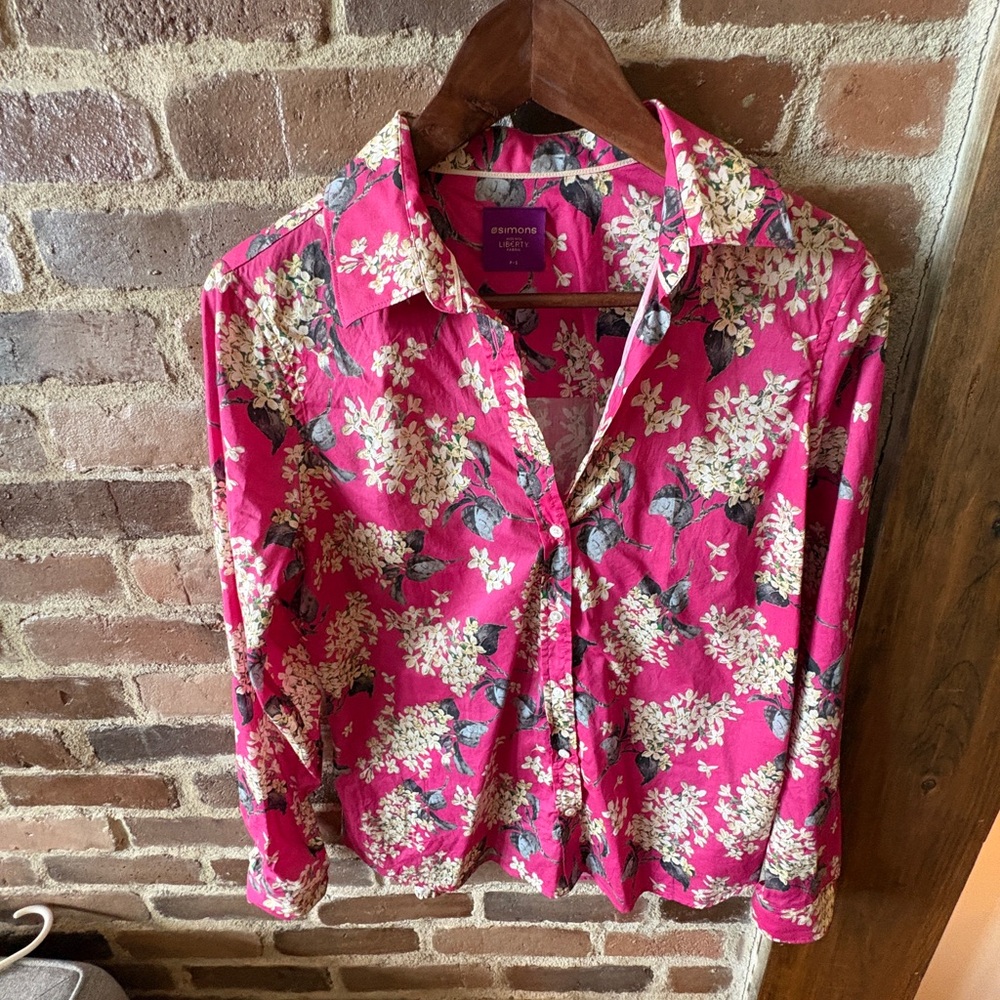 Simons Floral Button-Up Blouse in Fuchsia and Cream